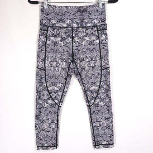 ZYIA ACTIVE Cobra Metallic Pocket Light N Tight Hi Rise Capri Size 4 - Picture 5 of 11